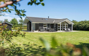 Beautiful Home In Hemmet With Kitchen